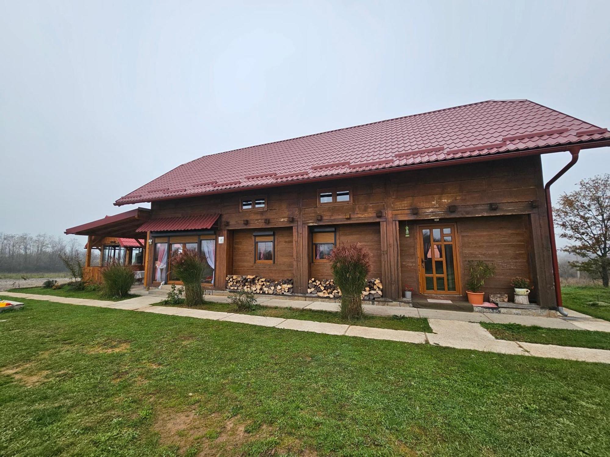 فيلا Ruralna Kuca Za Odmor Lika Lovinac  المظهر الخارجي الصورة
